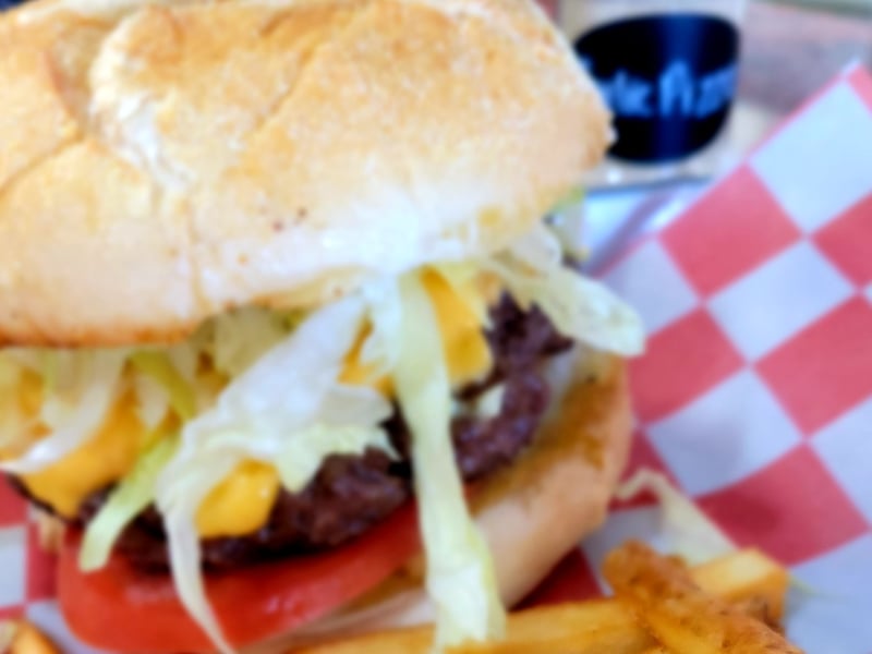 Vinny's Half Pounder