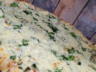 Small Spinach White Pizza